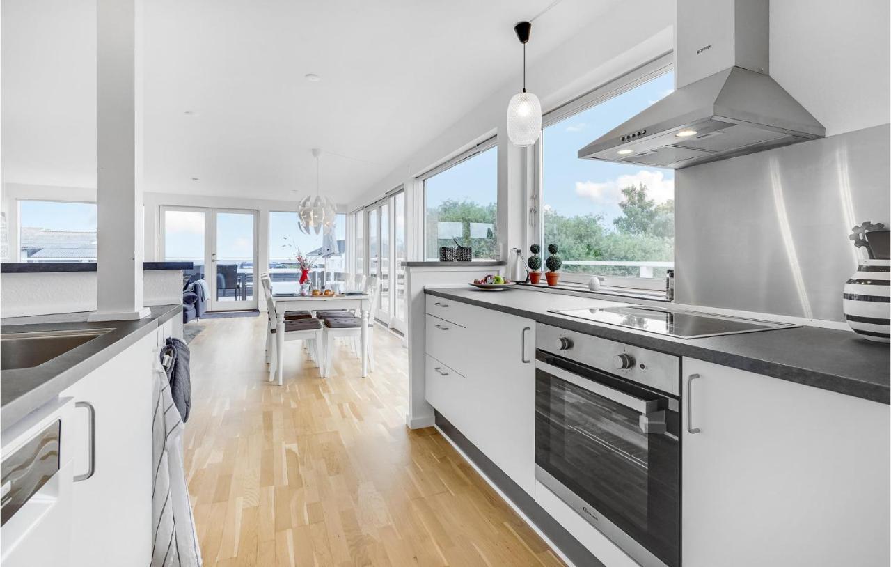 2 Bedroom Stunning Home In Strøby Ladeplads Zewnętrze zdjęcie