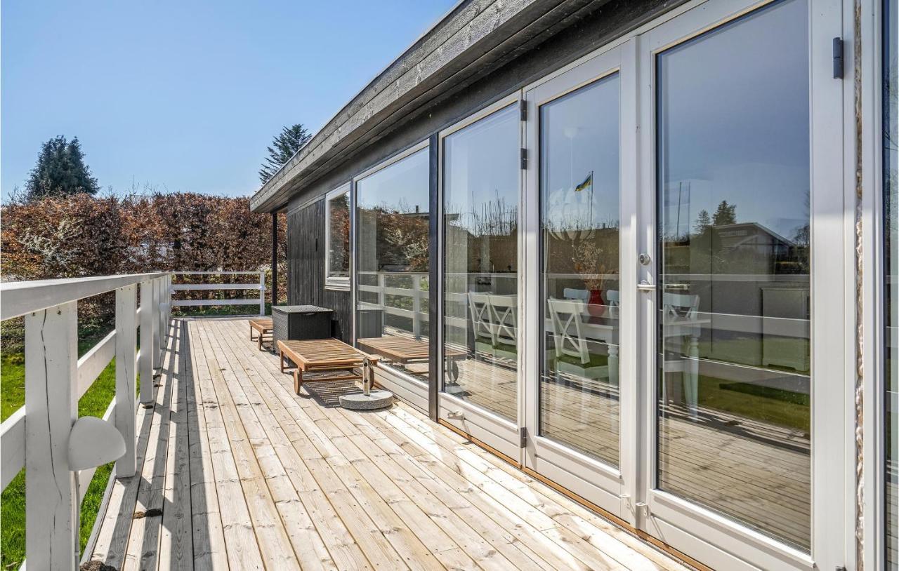 2 Bedroom Stunning Home In Strøby Ladeplads Zewnętrze zdjęcie